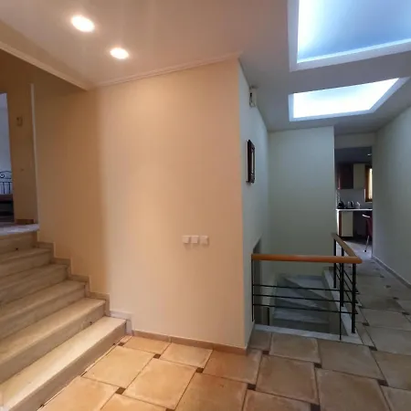 Apartmán σπίτι στο πατρών με κήπο - Detached House In With Garden Rio