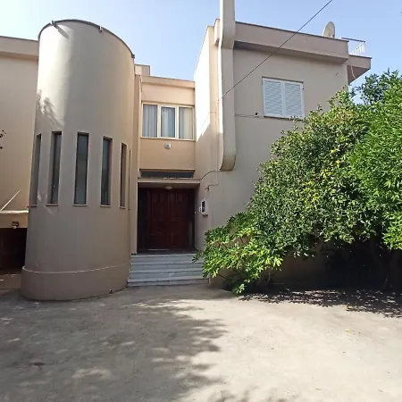 Apartmán σπίτι στο πατρών με κήπο - Detached House In With Garden